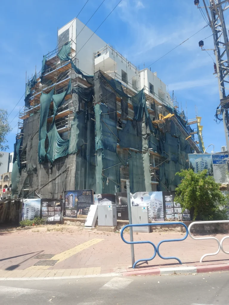 יורדי סירה (1)